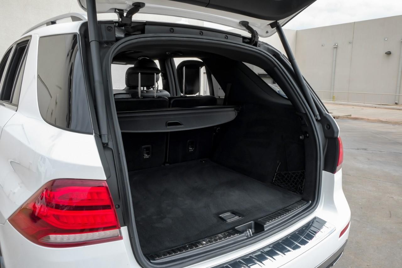 Mercedes-Benz GLE 350 Vehicle Main Gallery Image 51