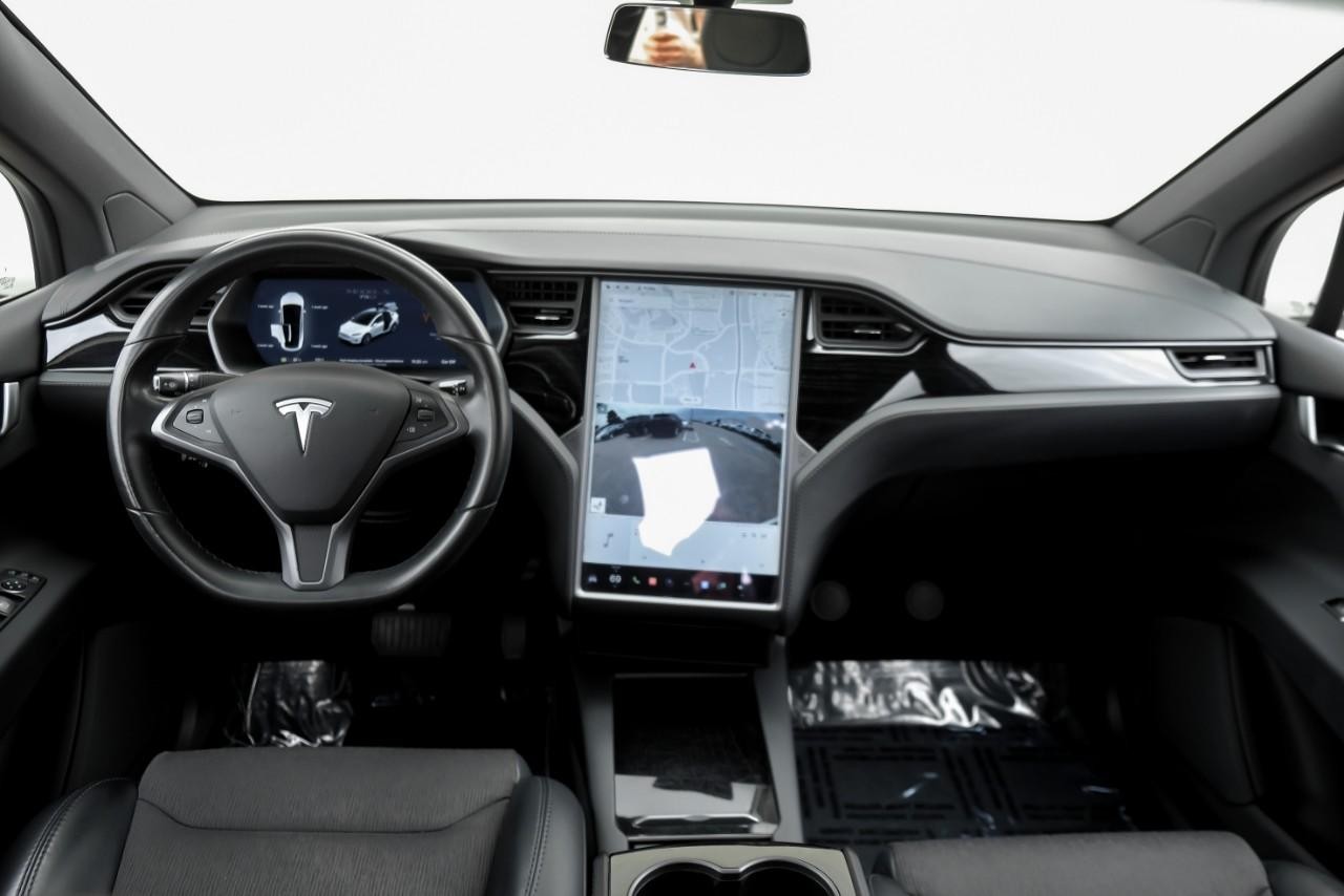 Tesla Model X Vehicle Main Gallery Image 16