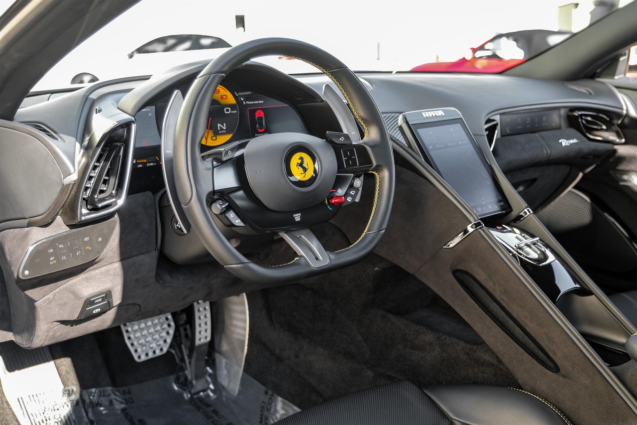 Ferrari Roma Vehicle Main Gallery Image 03