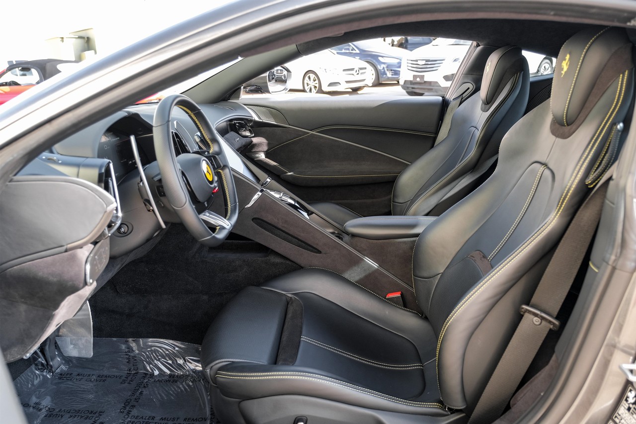 Ferrari Roma Vehicle Main Gallery Image 04