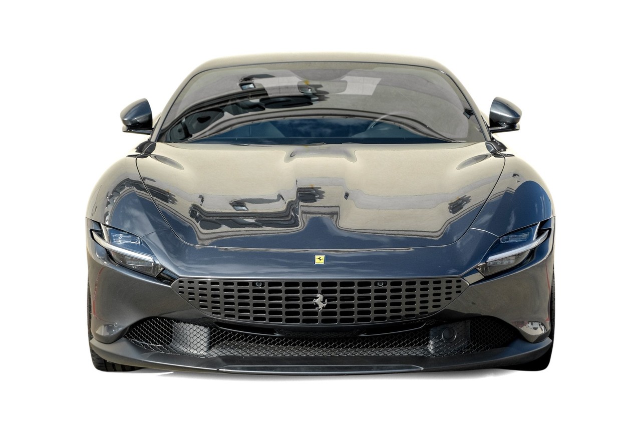 Ferrari Roma Vehicle Main Gallery Image 05