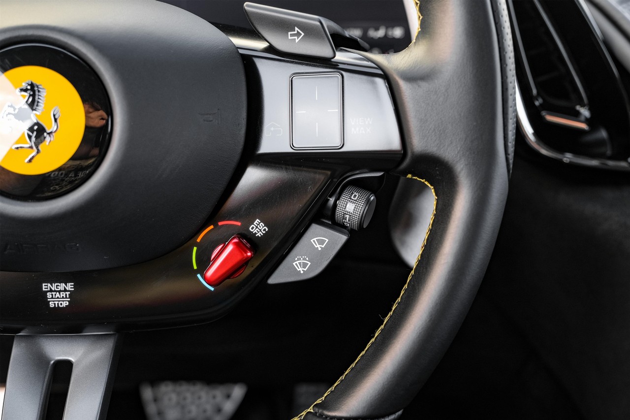 Ferrari Roma Vehicle Main Gallery Image 16