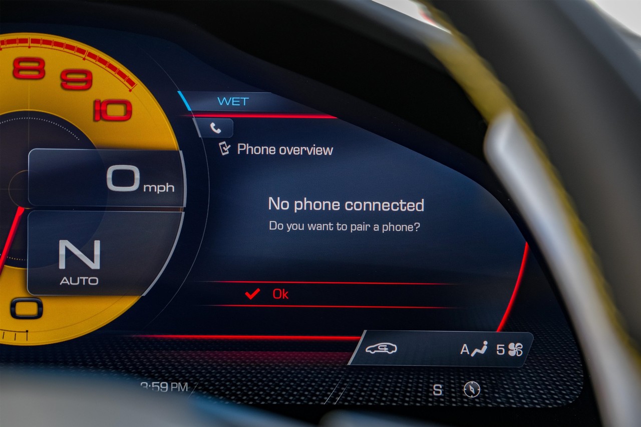 Ferrari Roma Vehicle Main Gallery Image 18