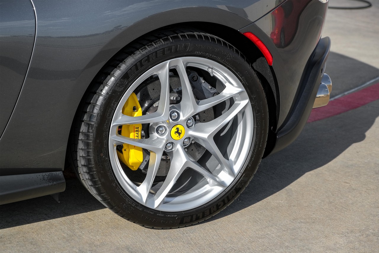 Ferrari Roma Vehicle Main Gallery Image 54