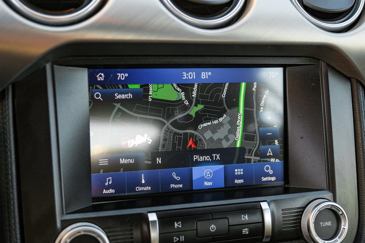 Ford Mustang Vehicle Main Gallery Image 20