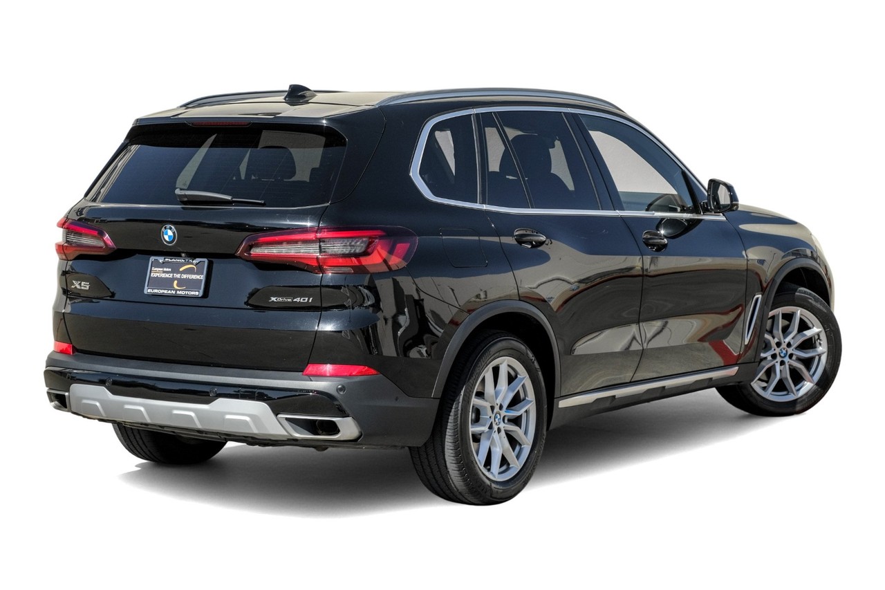 BMW X5 Vehicle Main Gallery Image 09