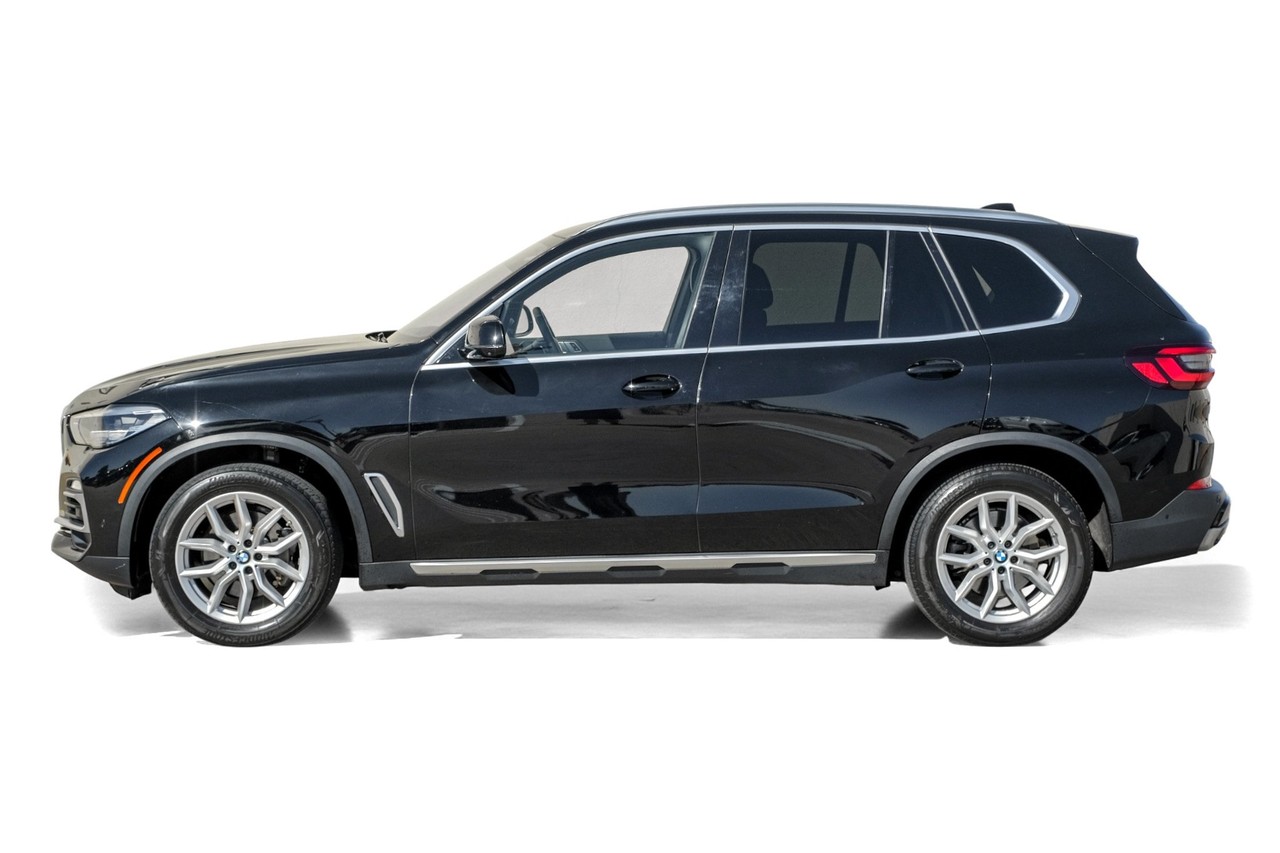 BMW X5 Vehicle Main Gallery Image 12