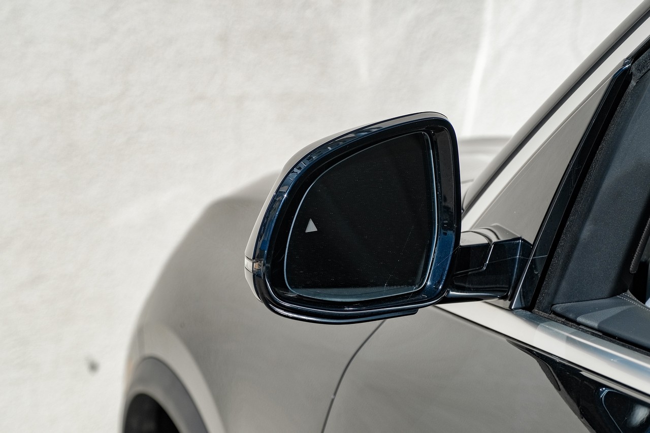 BMW X5 Vehicle Main Gallery Image 38