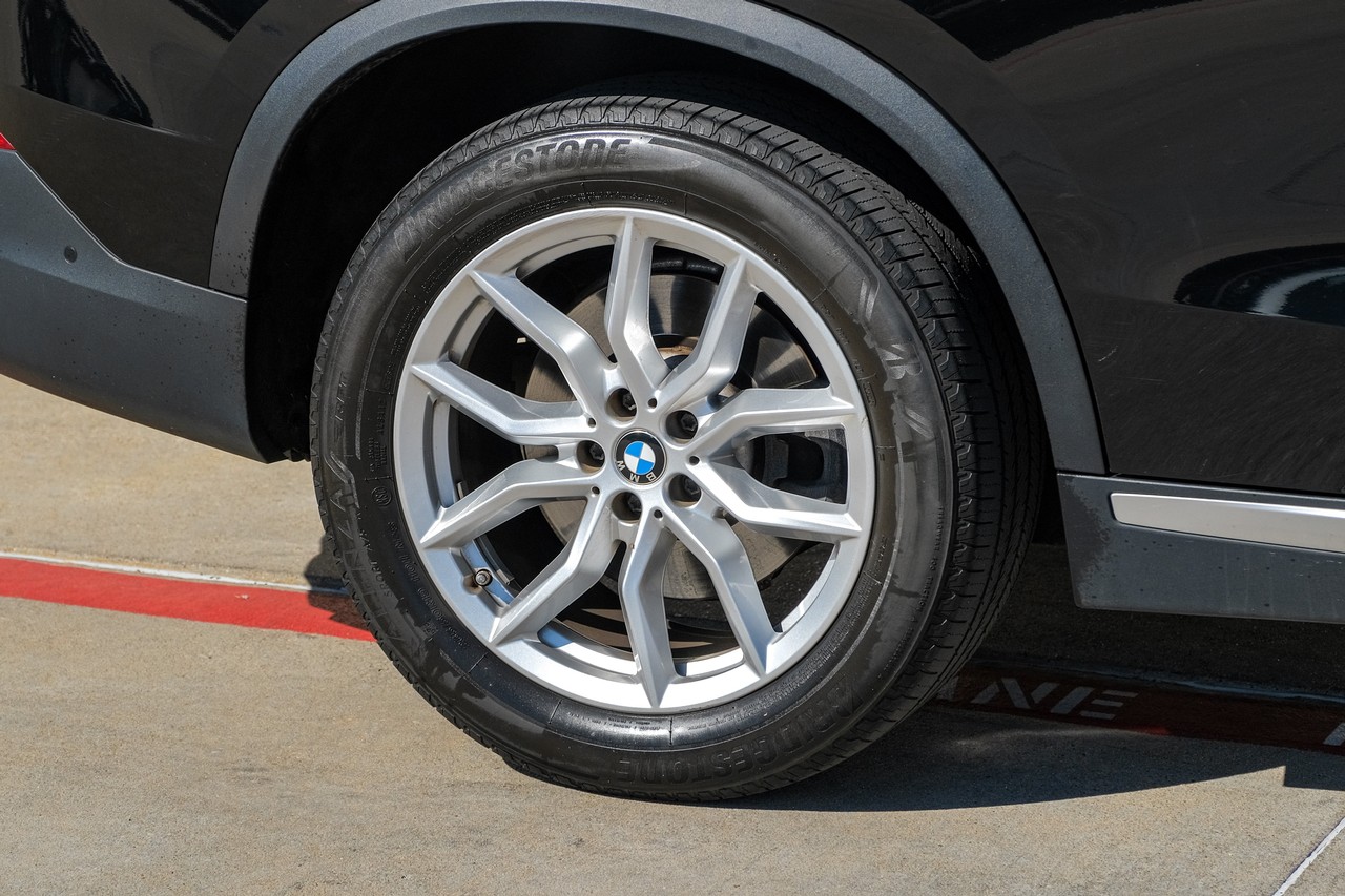BMW X5 Vehicle Main Gallery Image 49