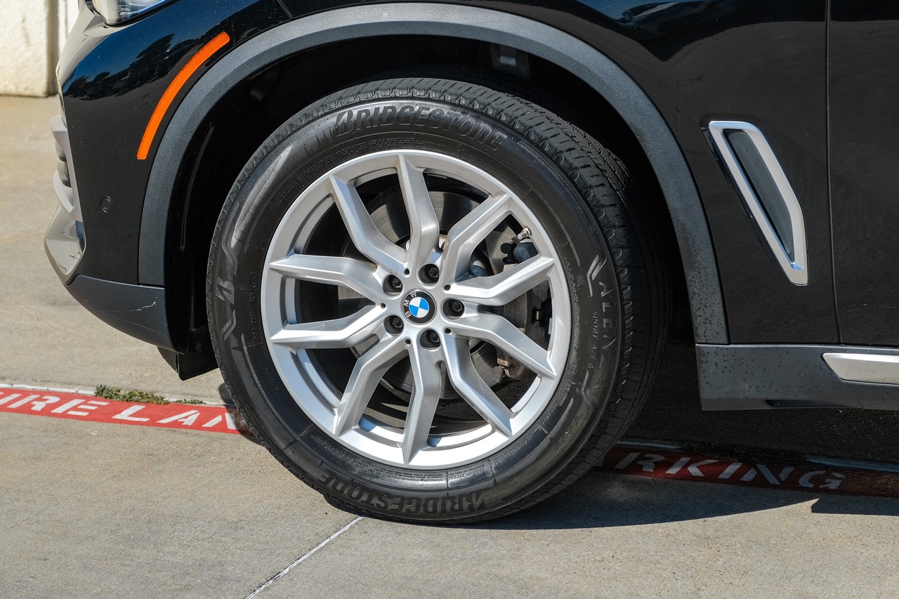 BMW X5 Vehicle Main Gallery Image 51