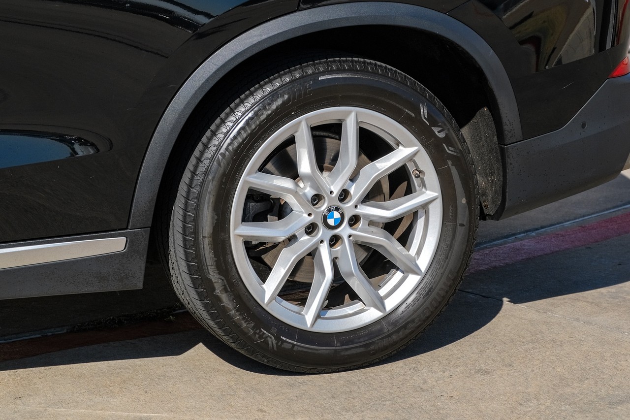 BMW X5 Vehicle Main Gallery Image 52