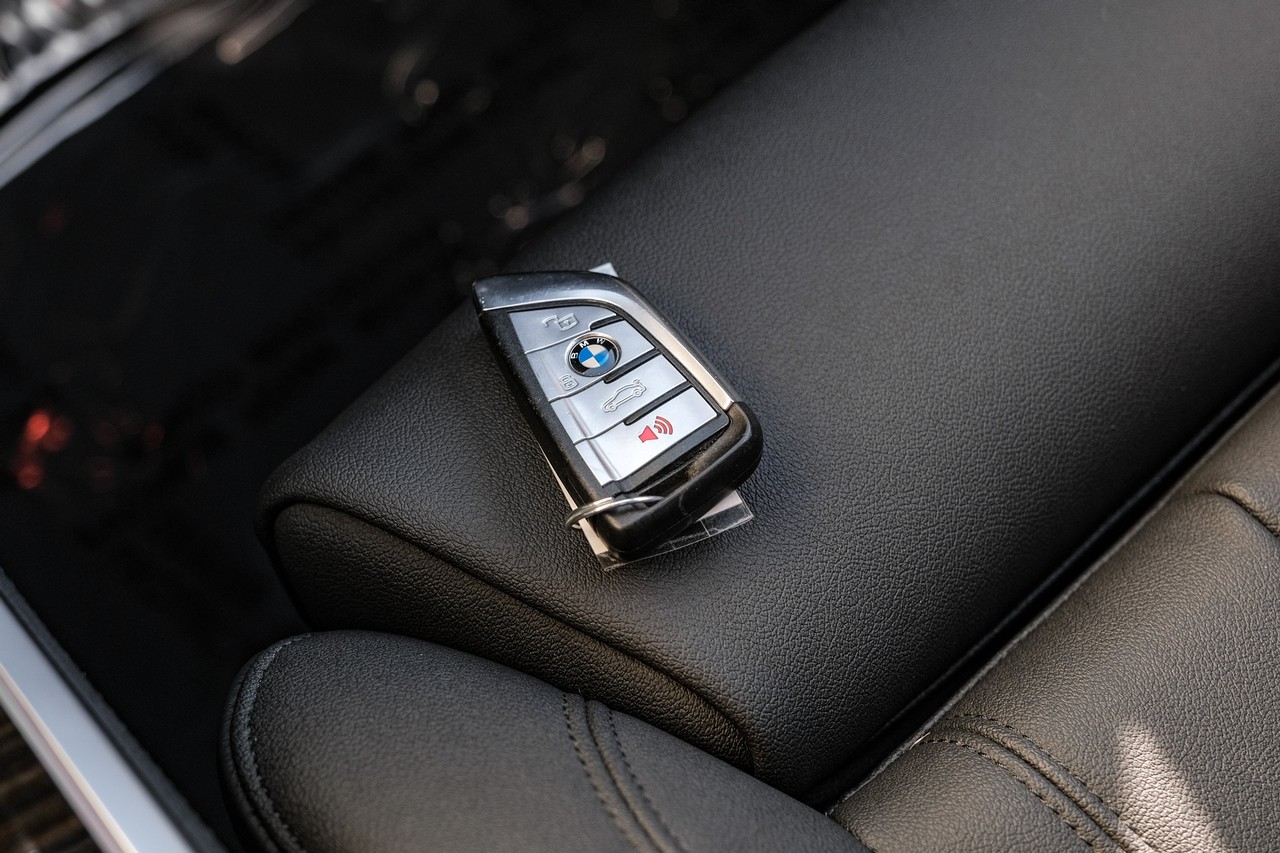 BMW X5 Vehicle Main Gallery Image 53