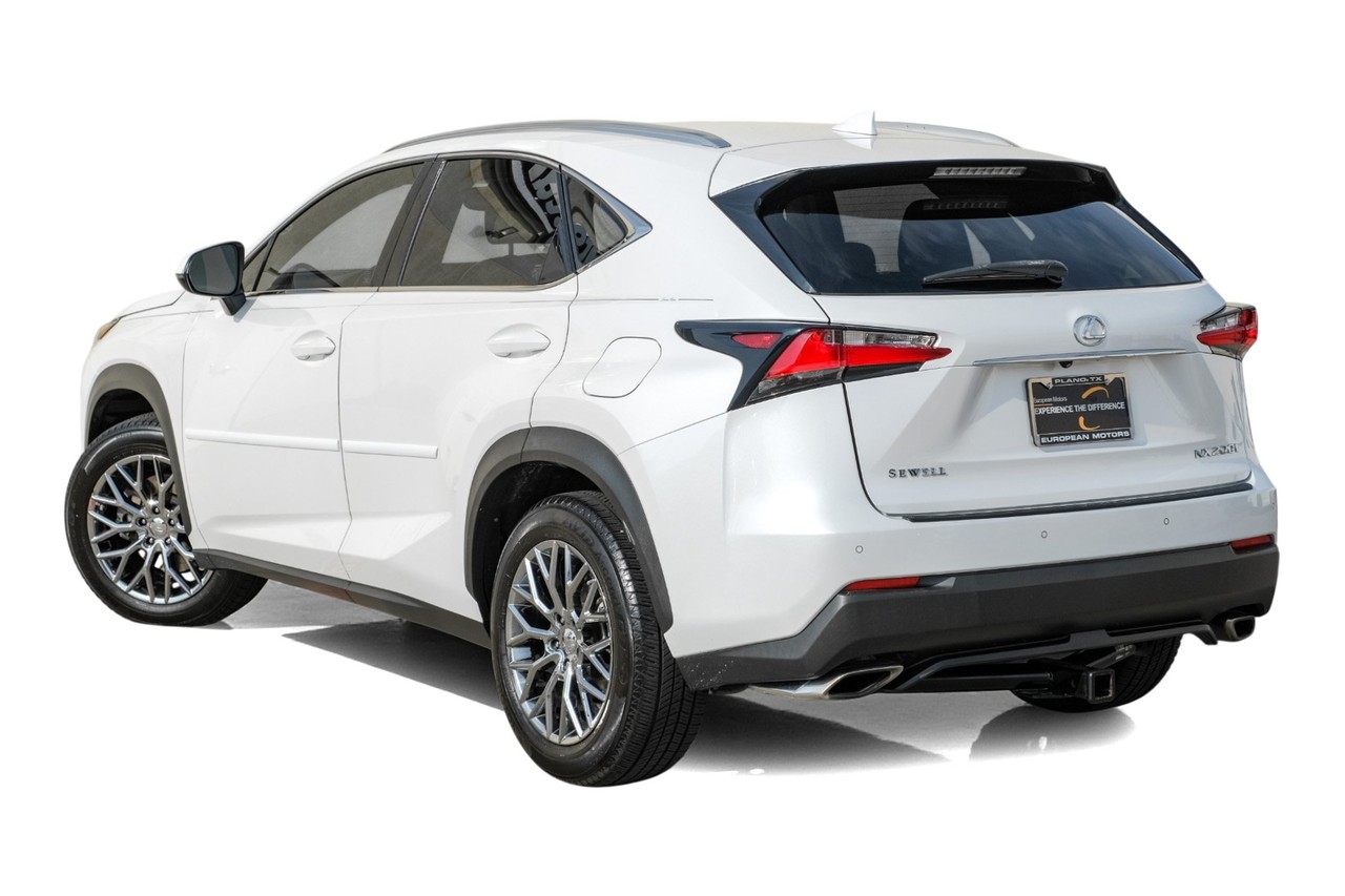 Lexus NX 200t Vehicle Main Gallery Image 11