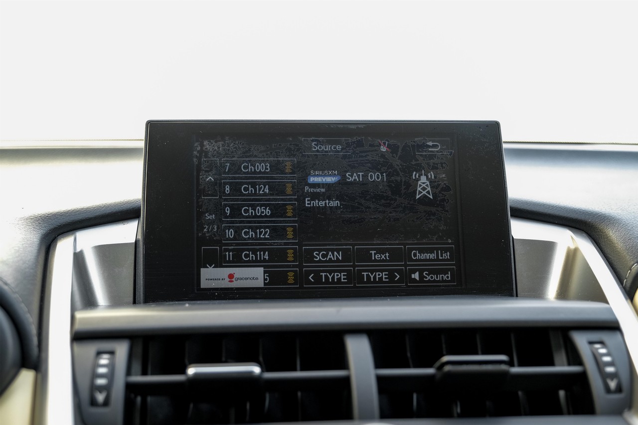 Lexus NX 200t Vehicle Main Gallery Image 29