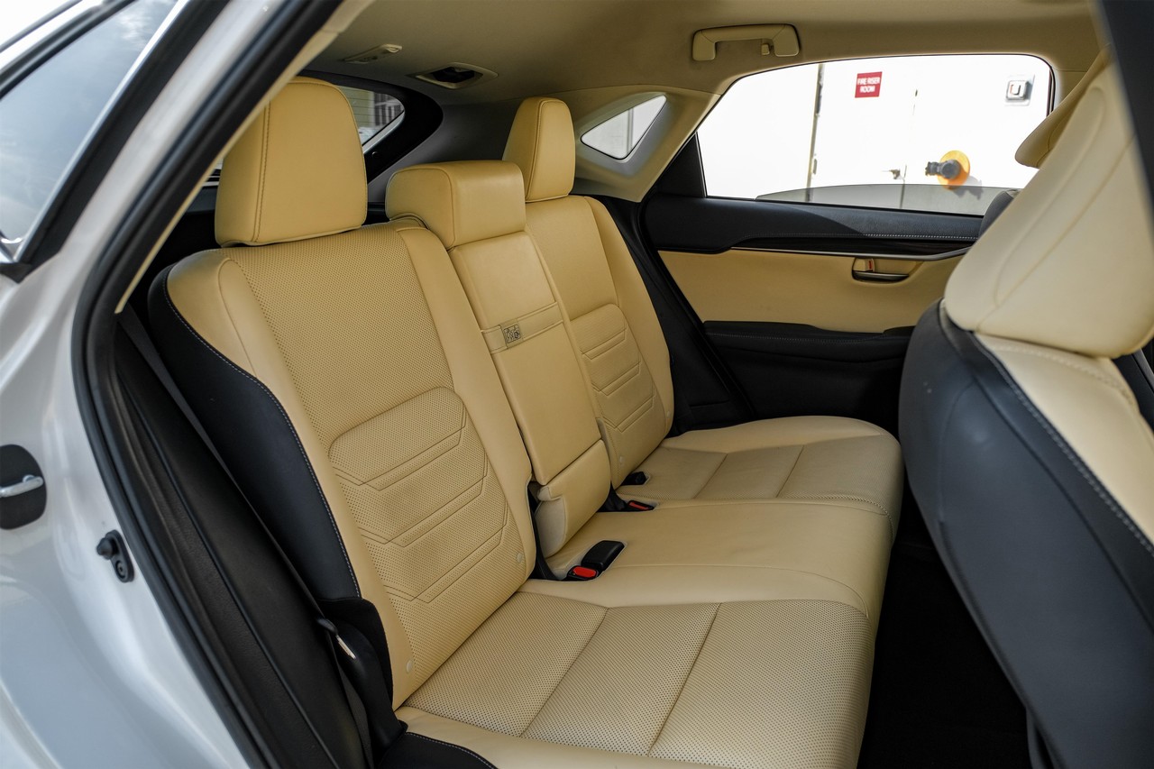 Lexus NX 200t Vehicle Main Gallery Image 33