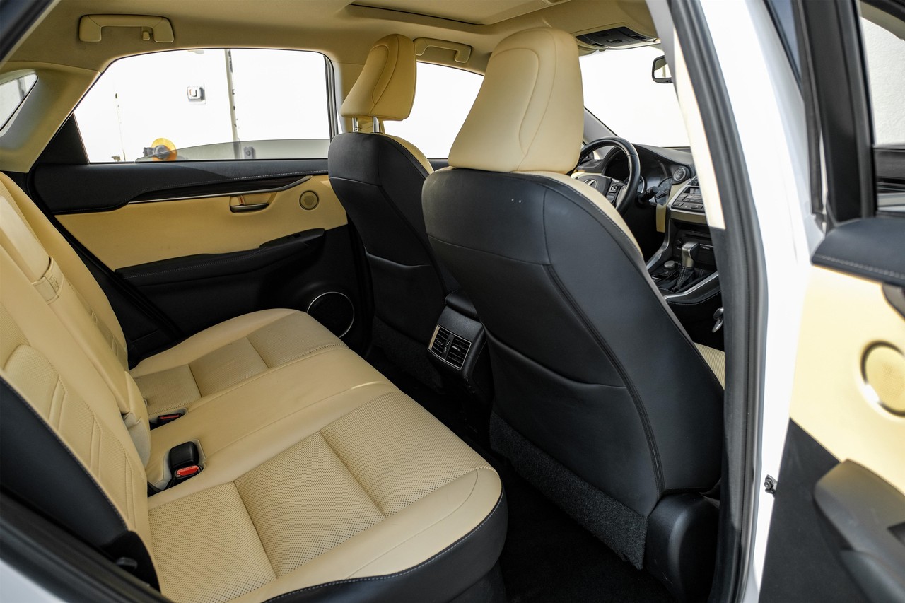 Lexus NX 200t Vehicle Main Gallery Image 34
