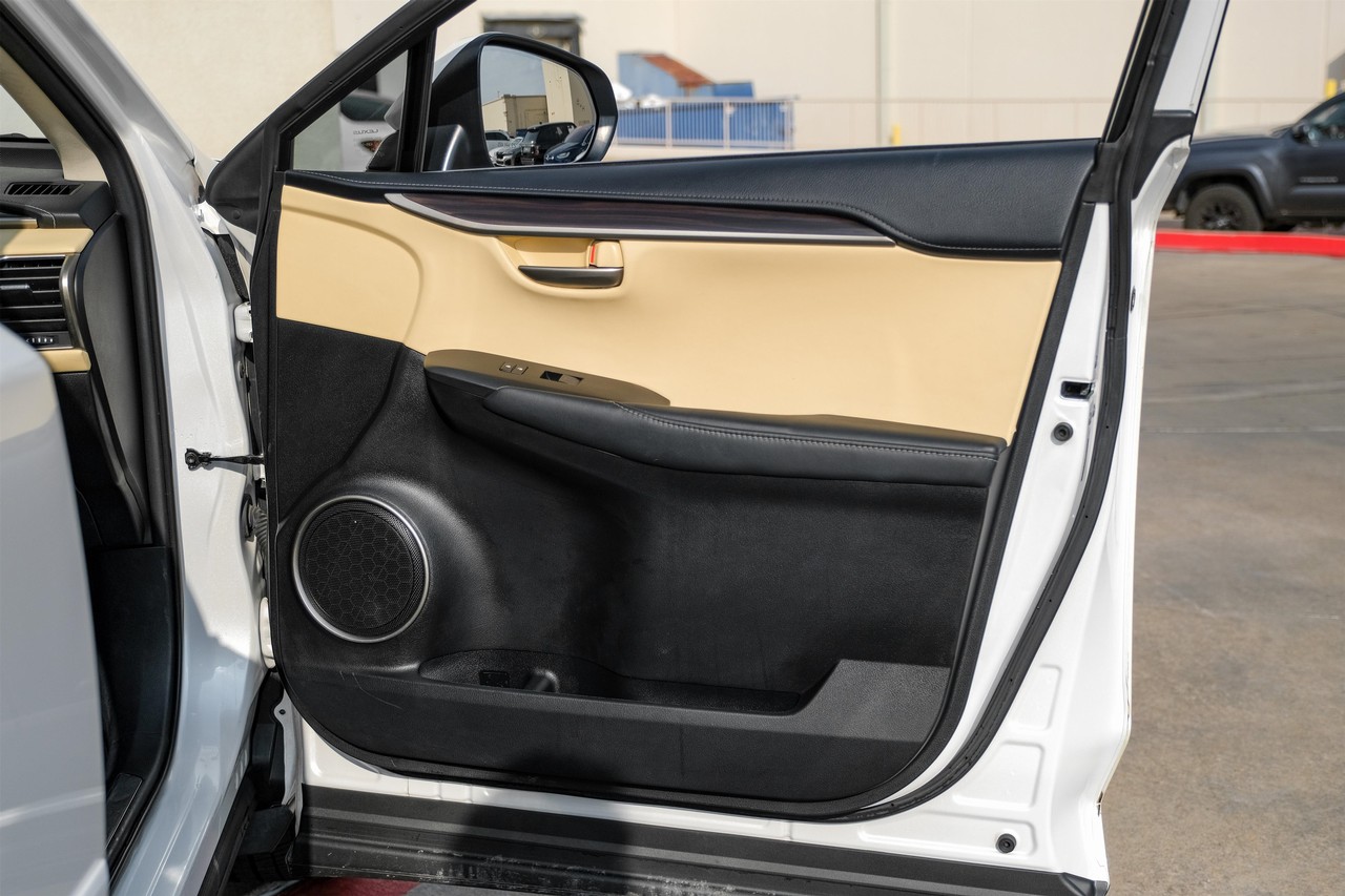 Lexus NX 200t Vehicle Main Gallery Image 41