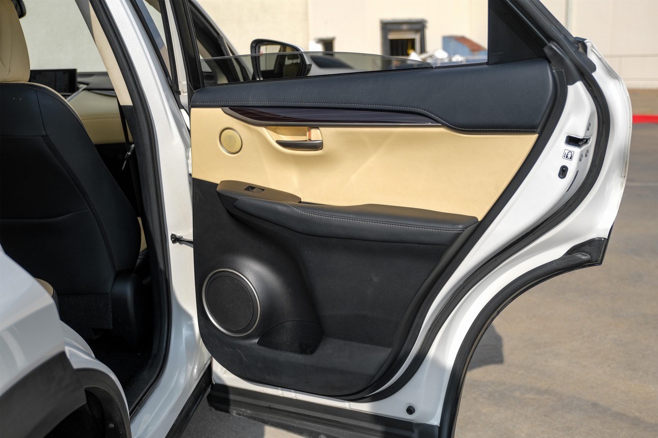 Lexus NX 200t Vehicle Main Gallery Image 43