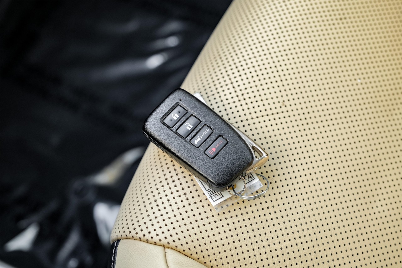 Lexus NX 200t Vehicle Main Gallery Image 53