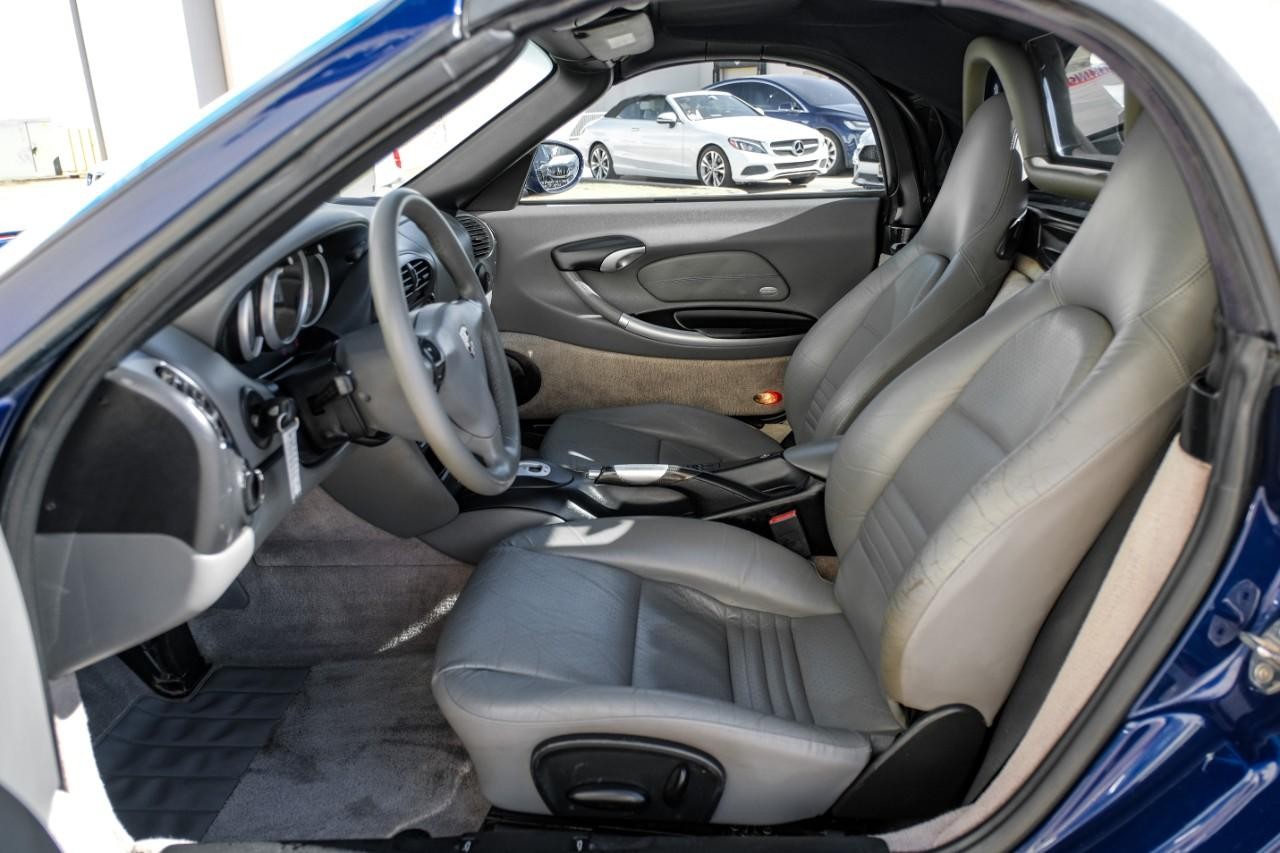 Porsche Boxster Vehicle Main Gallery Image 04