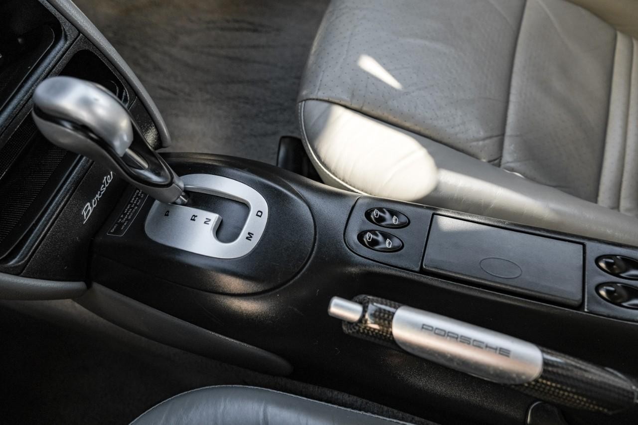 Porsche Boxster Vehicle Main Gallery Image 20