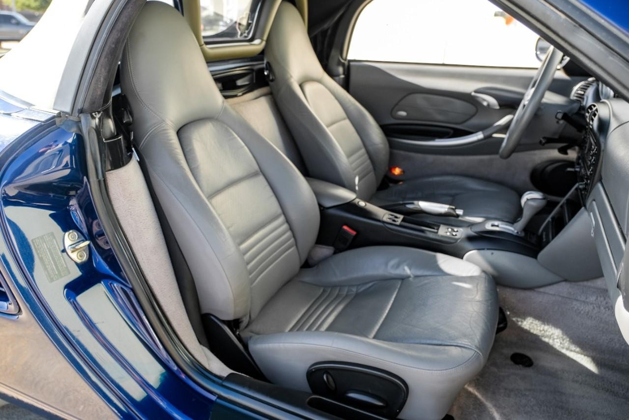 Porsche Boxster Vehicle Main Gallery Image 28