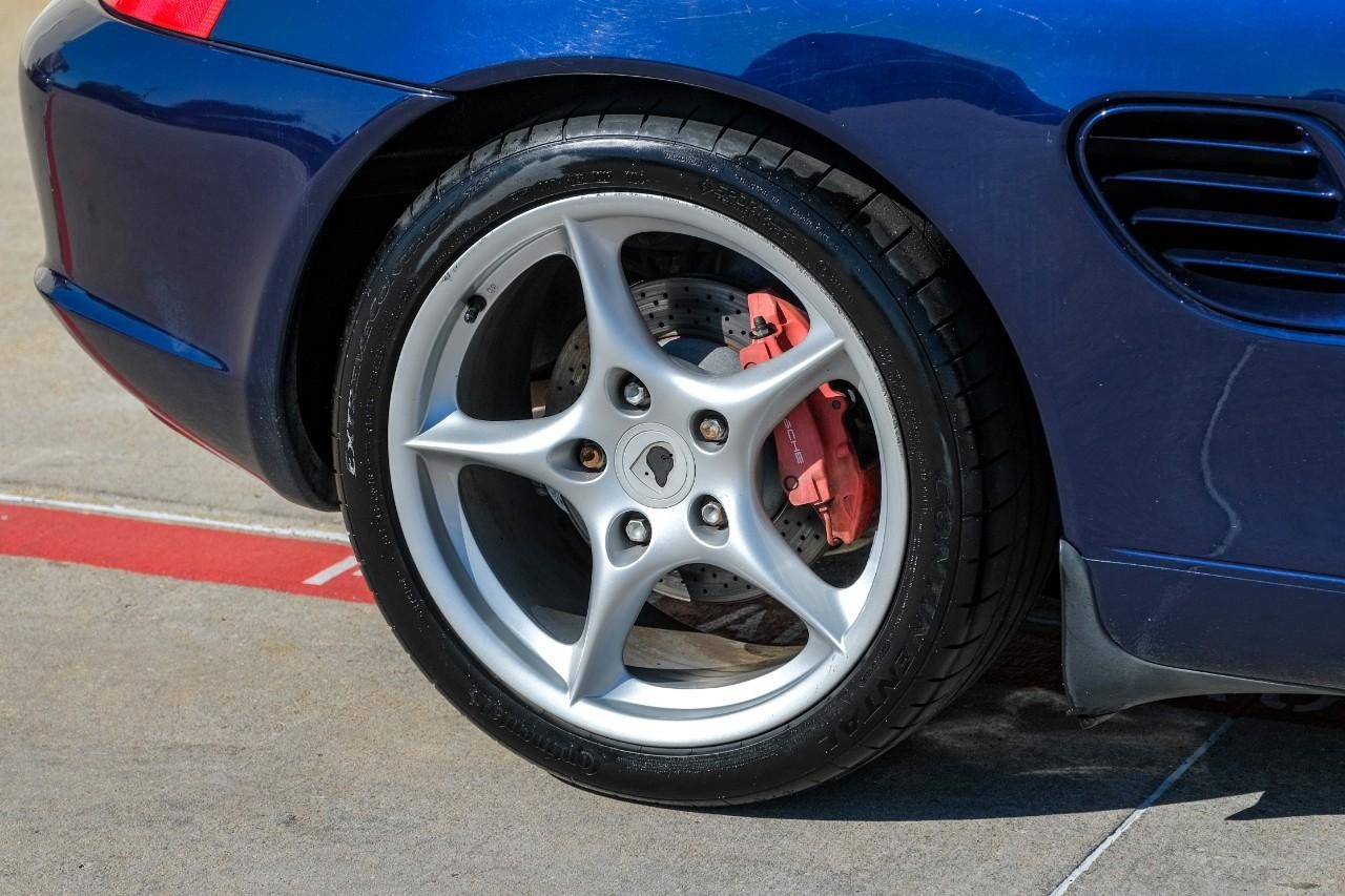 Porsche Boxster Vehicle Main Gallery Image 39