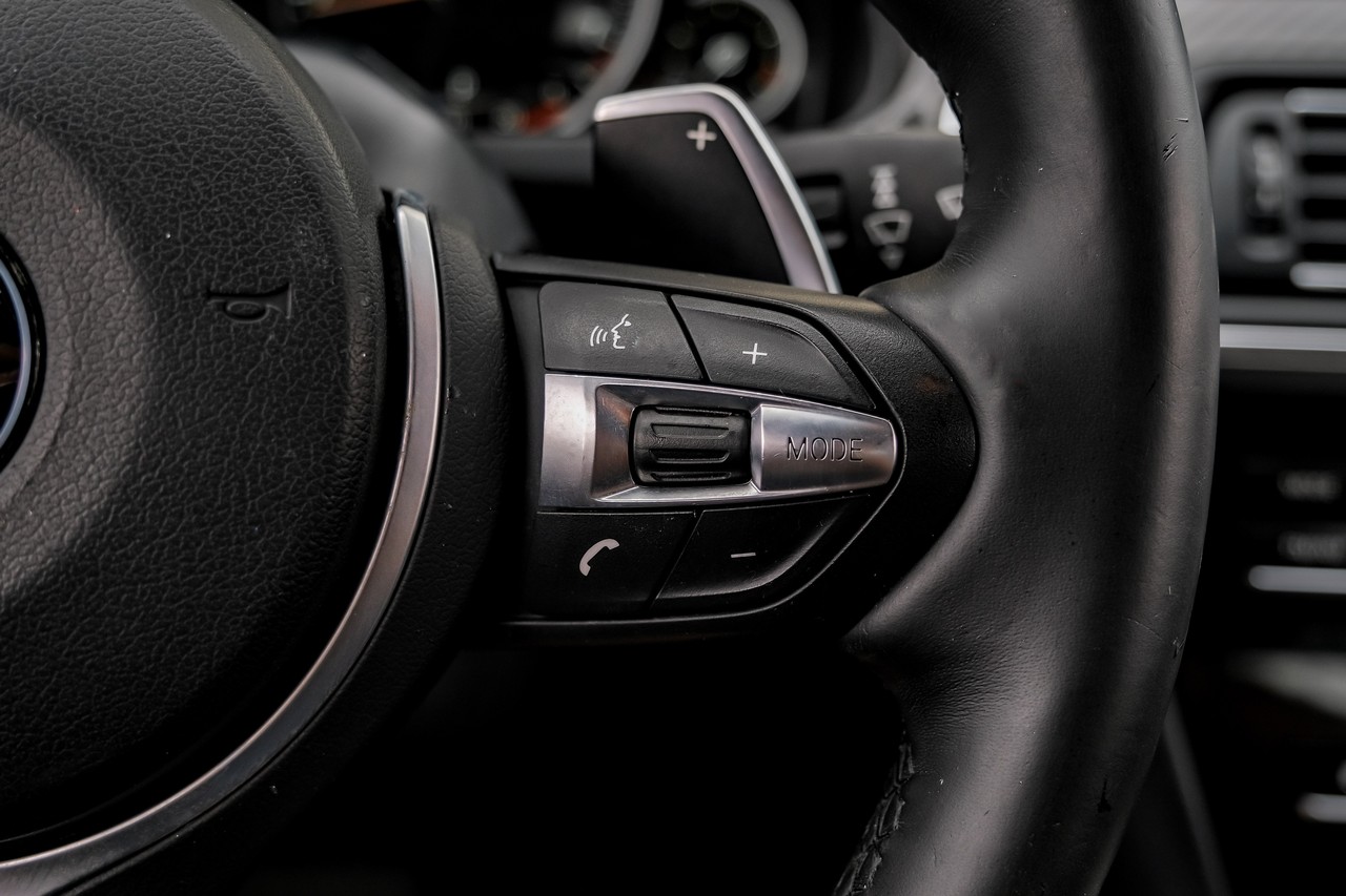 BMW 6 Series Vehicle Main Gallery Image 16