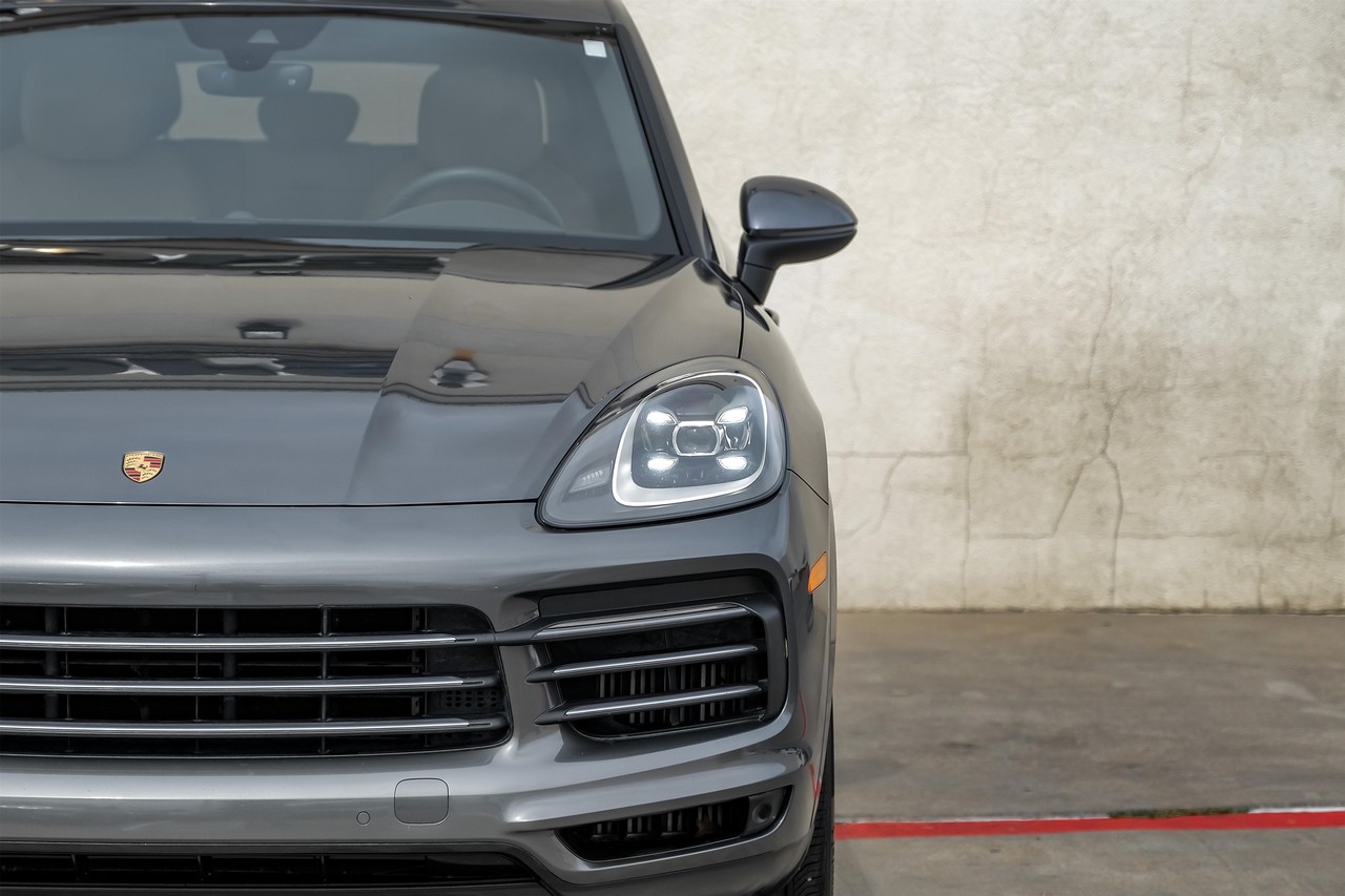 Porsche Cayenne Vehicle Main Gallery Image 49