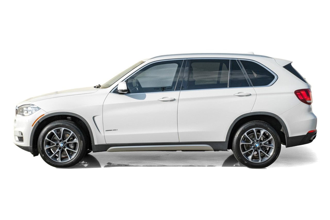 BMW X5 Vehicle Main Gallery Image 12