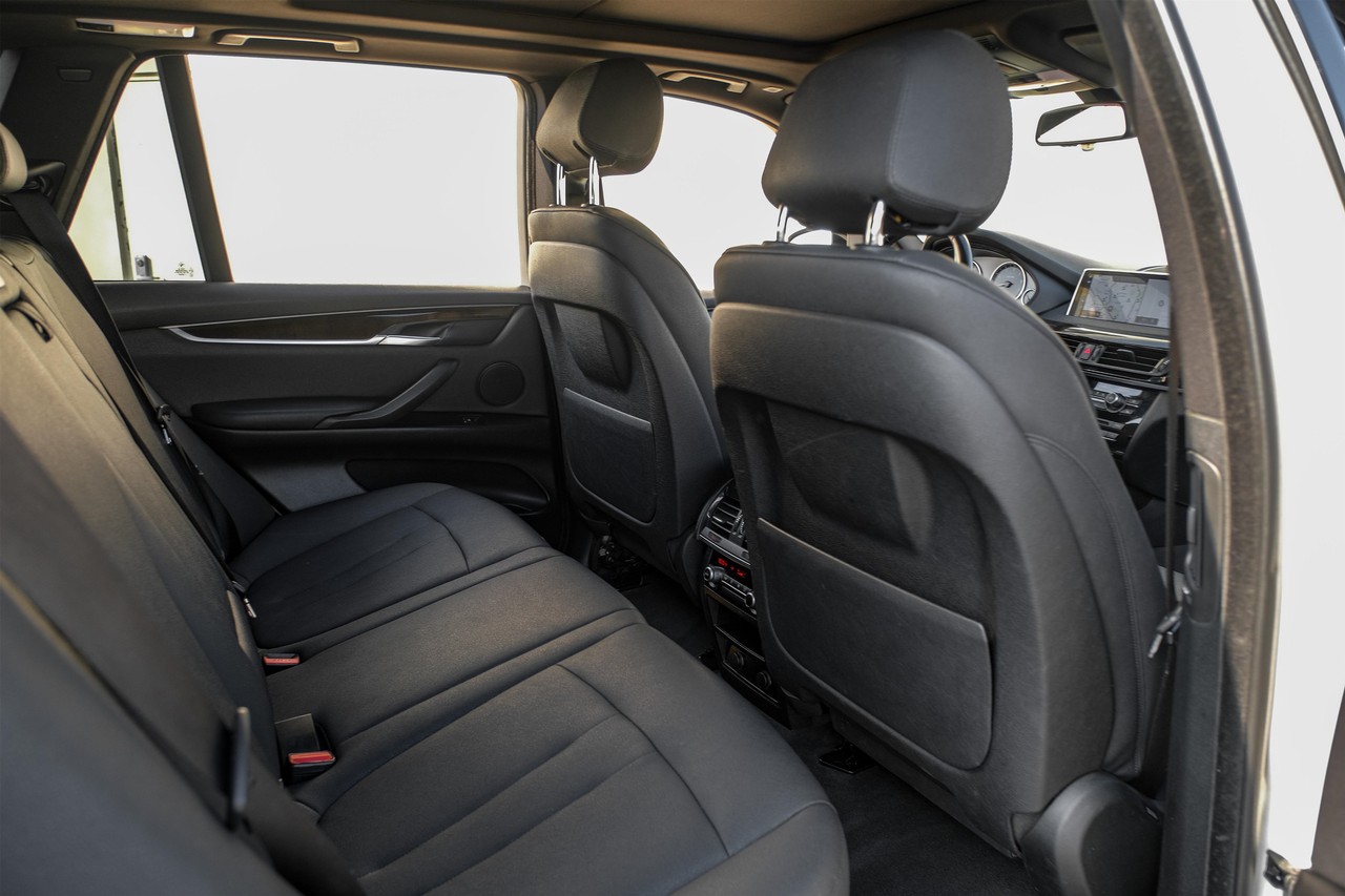 BMW X5 Vehicle Main Gallery Image 34