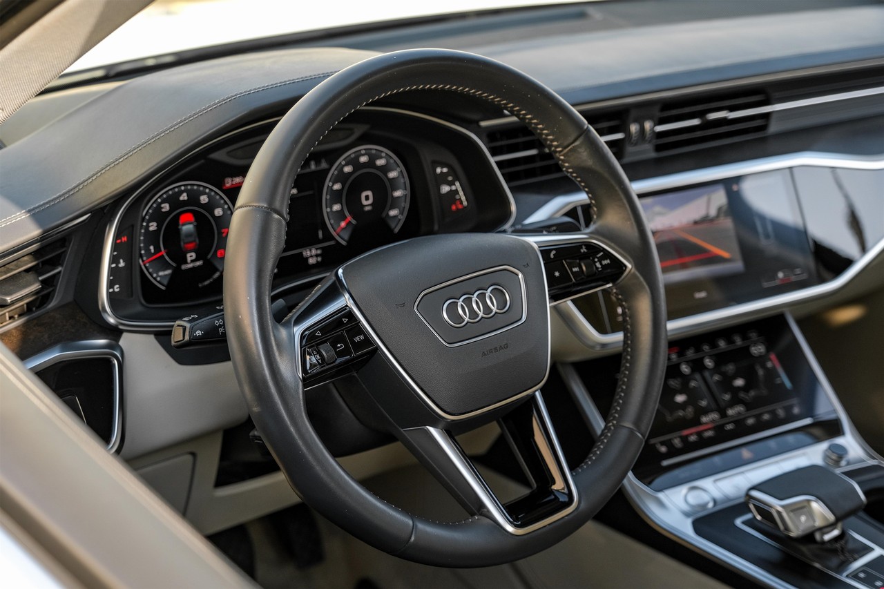 Audi A6 Vehicle Main Gallery Image 16