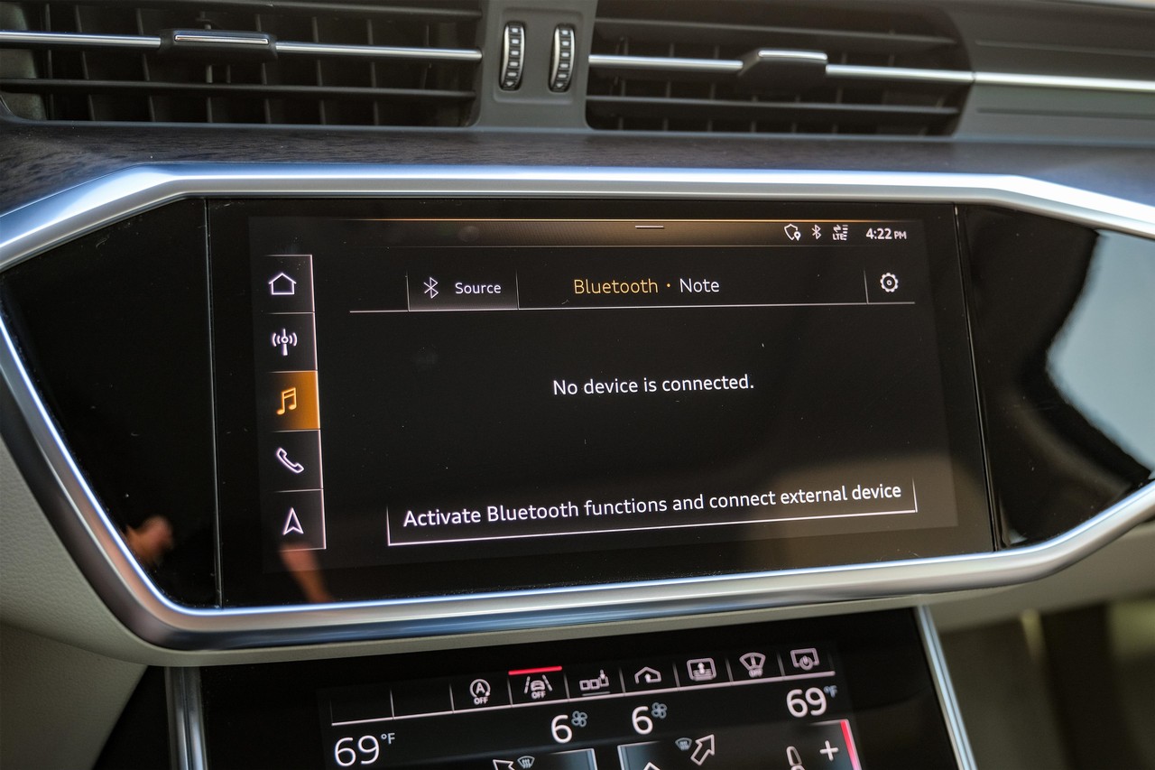 Audi A6 Vehicle Main Gallery Image 30