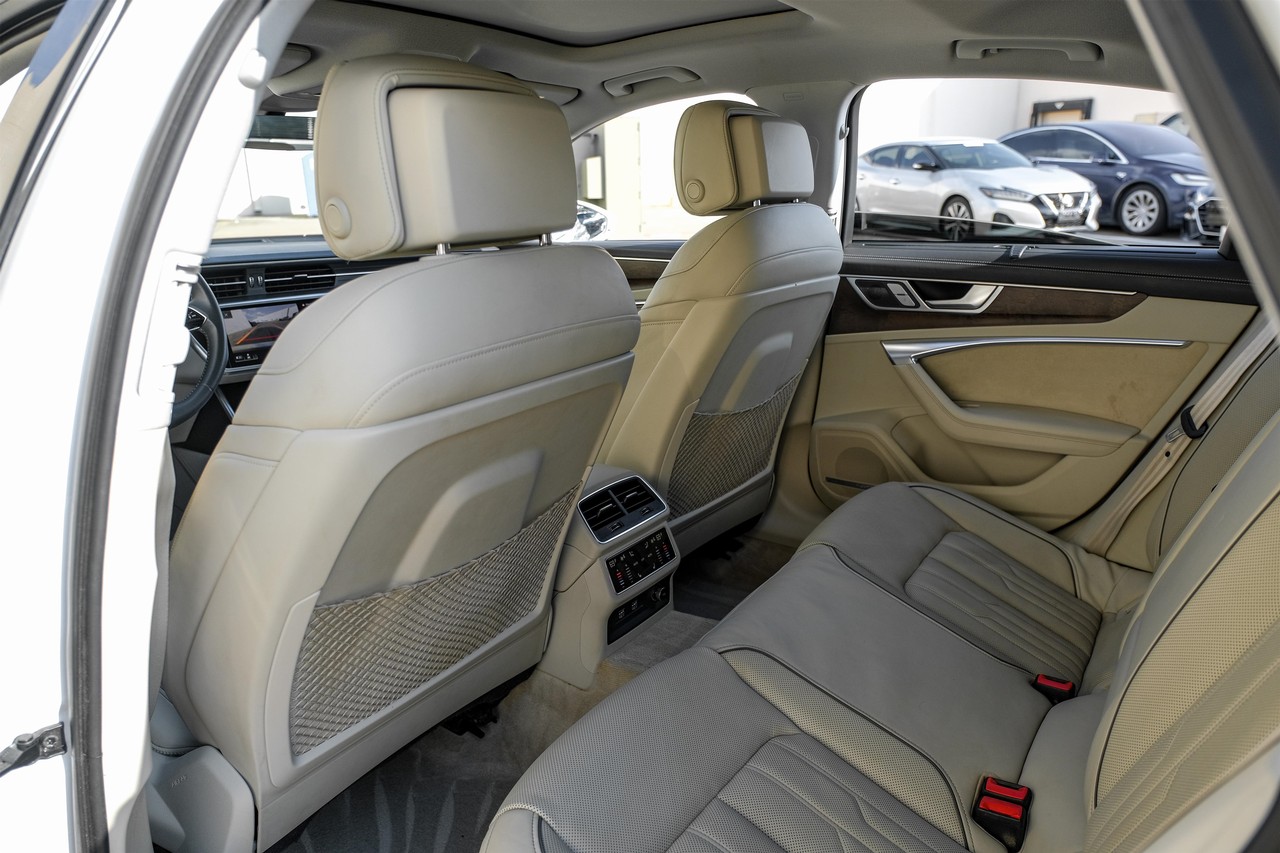 Audi A6 Vehicle Main Gallery Image 37