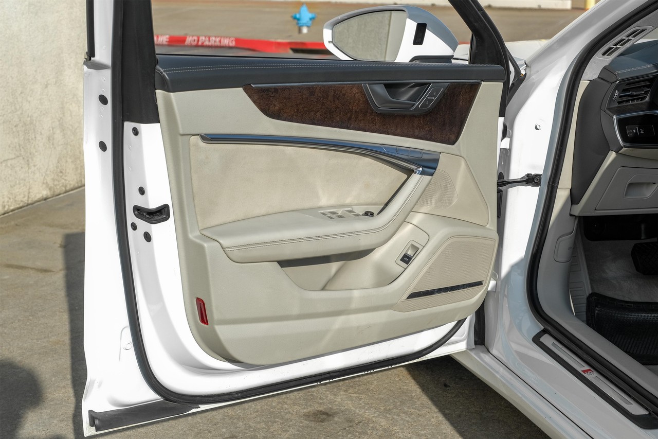 Audi A6 Vehicle Main Gallery Image 39