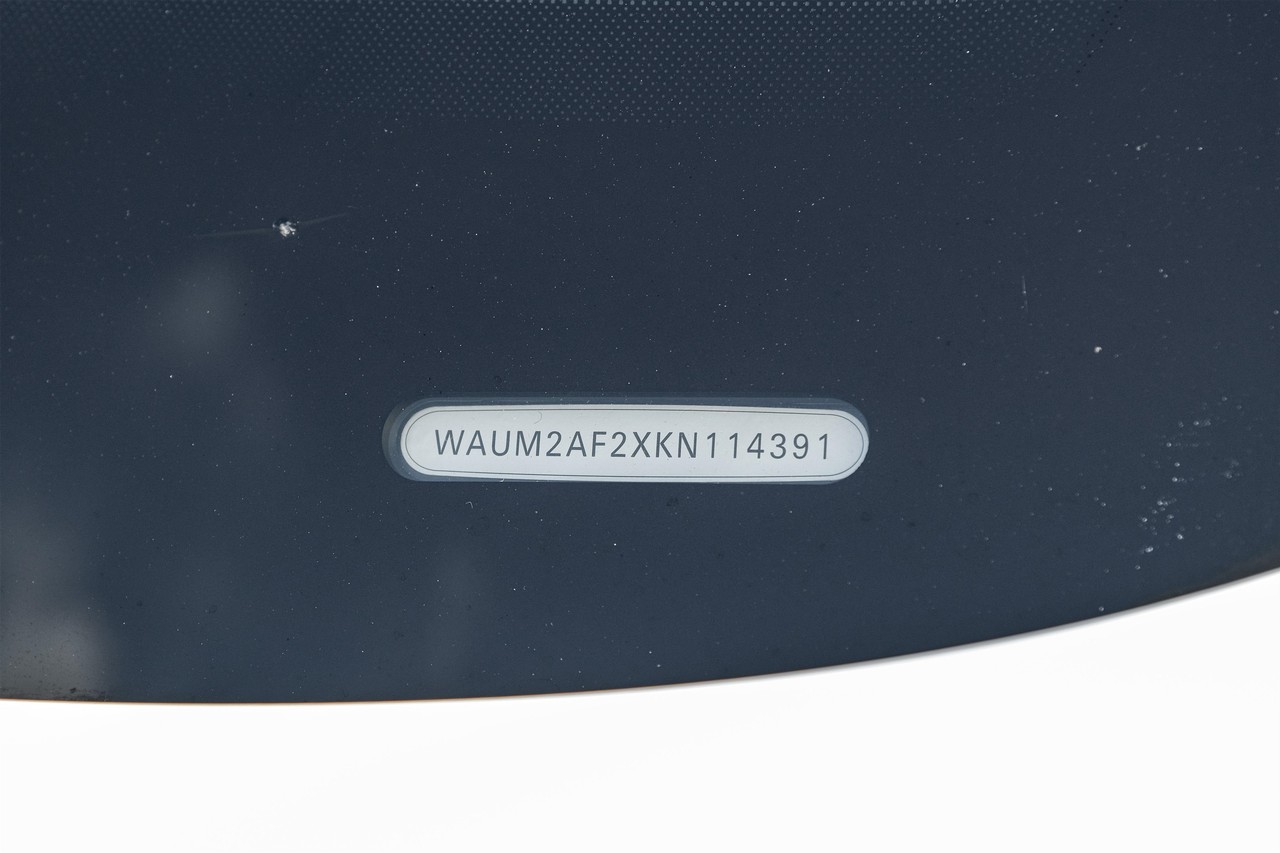 Audi A6 Vehicle Main Gallery Image 56