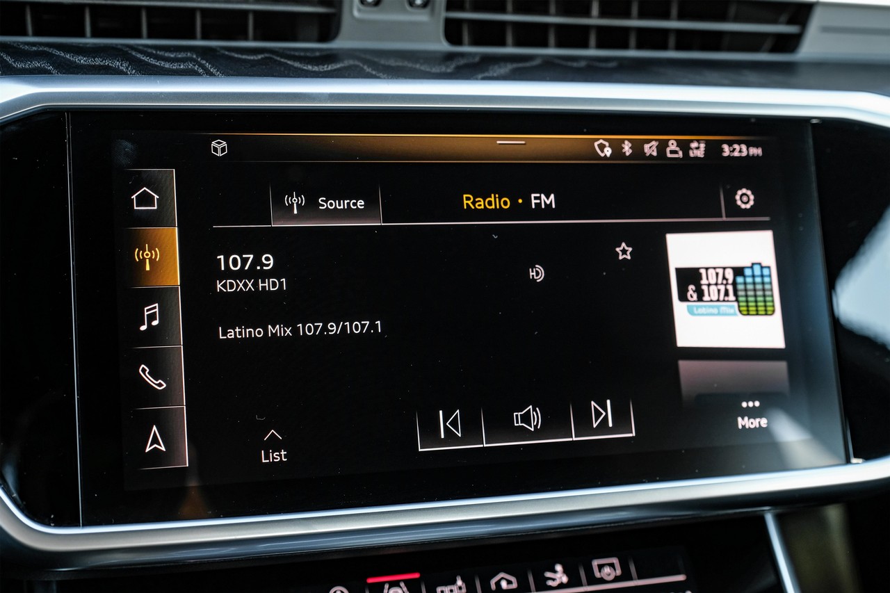 Audi A7 Vehicle Main Gallery Image 27