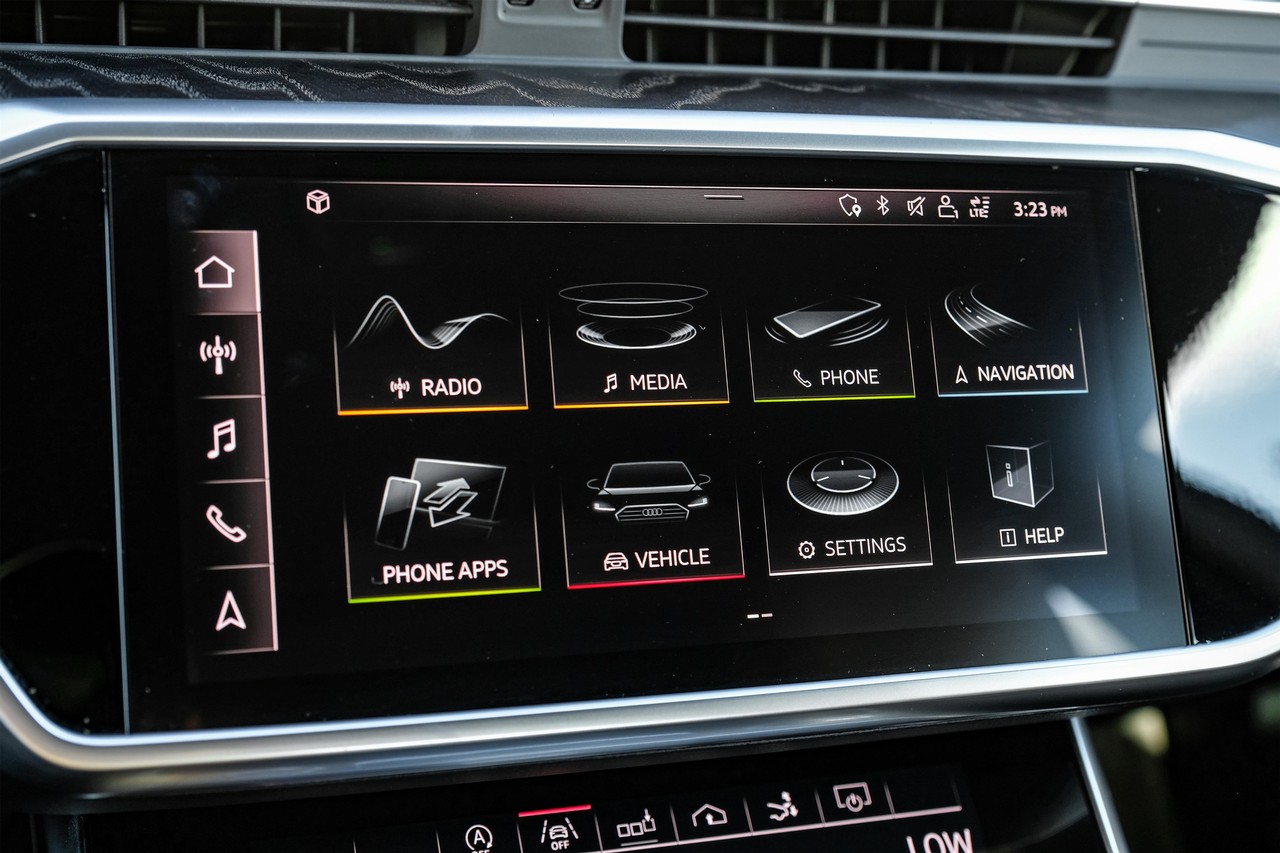Audi A7 Vehicle Main Gallery Image 28