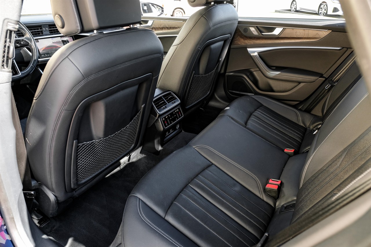 Audi A7 Vehicle Main Gallery Image 38