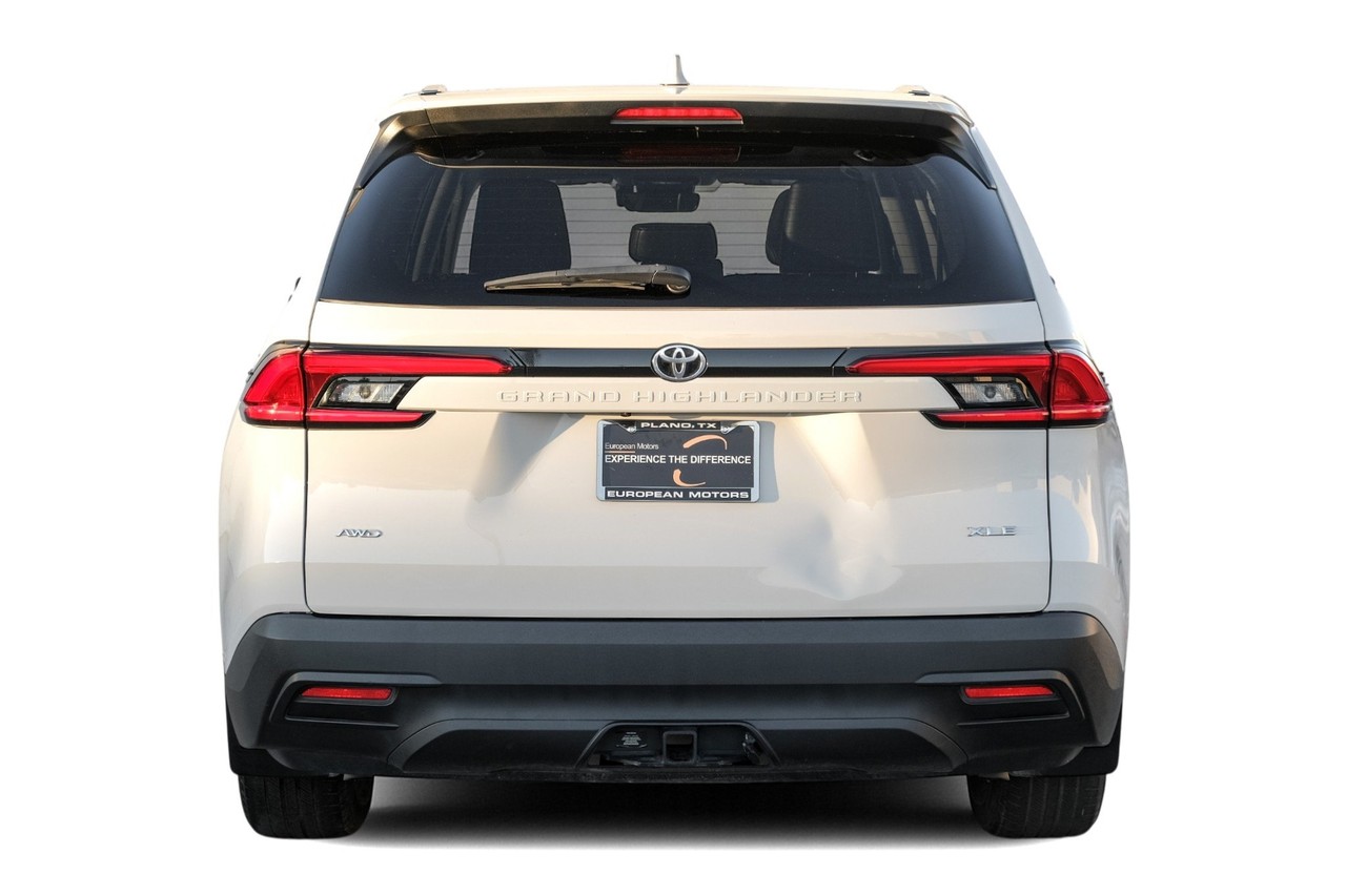 Toyota Grand Highlander Vehicle Main Gallery Image 10