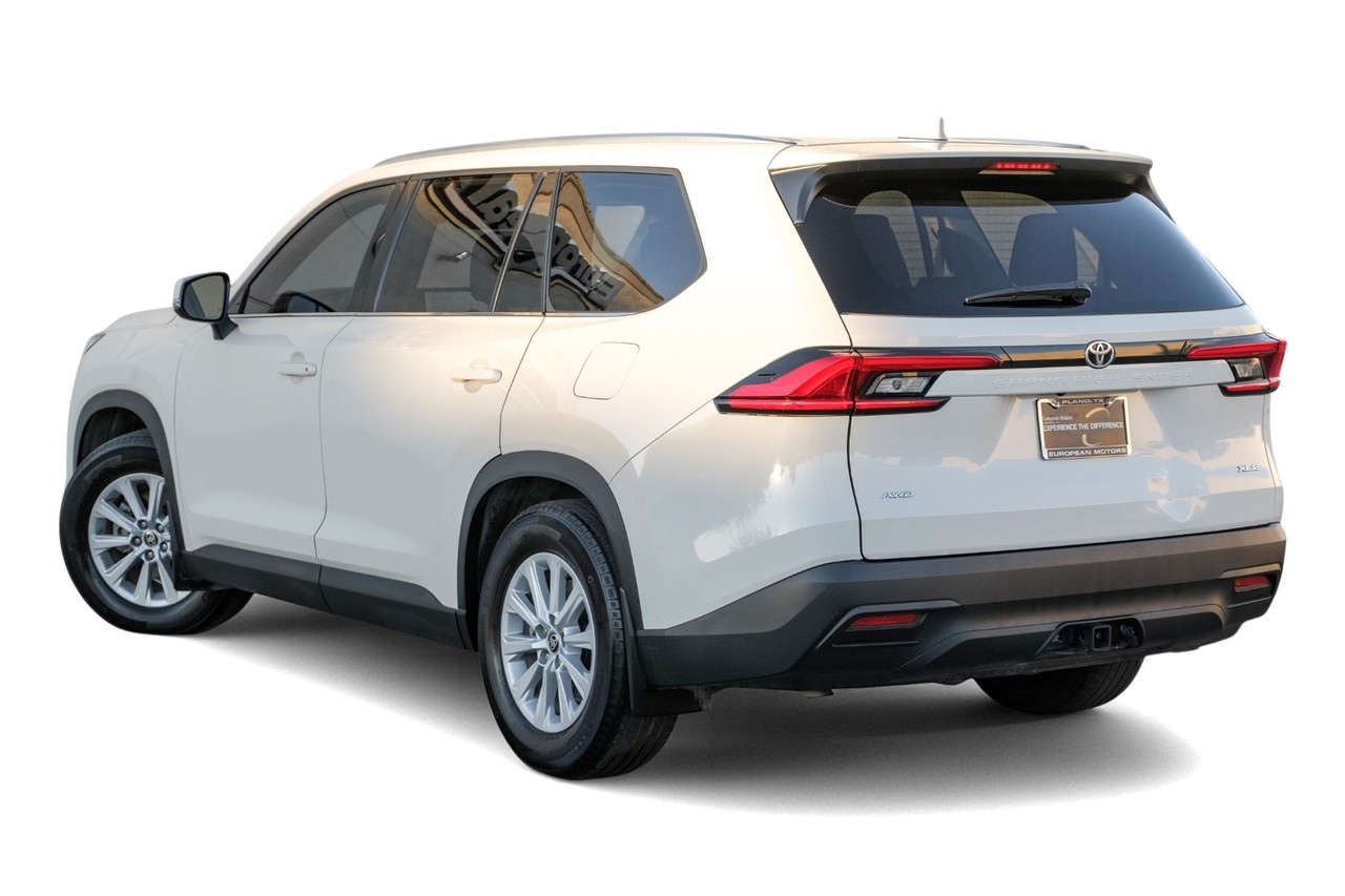 Toyota Grand Highlander Vehicle Main Gallery Image 11