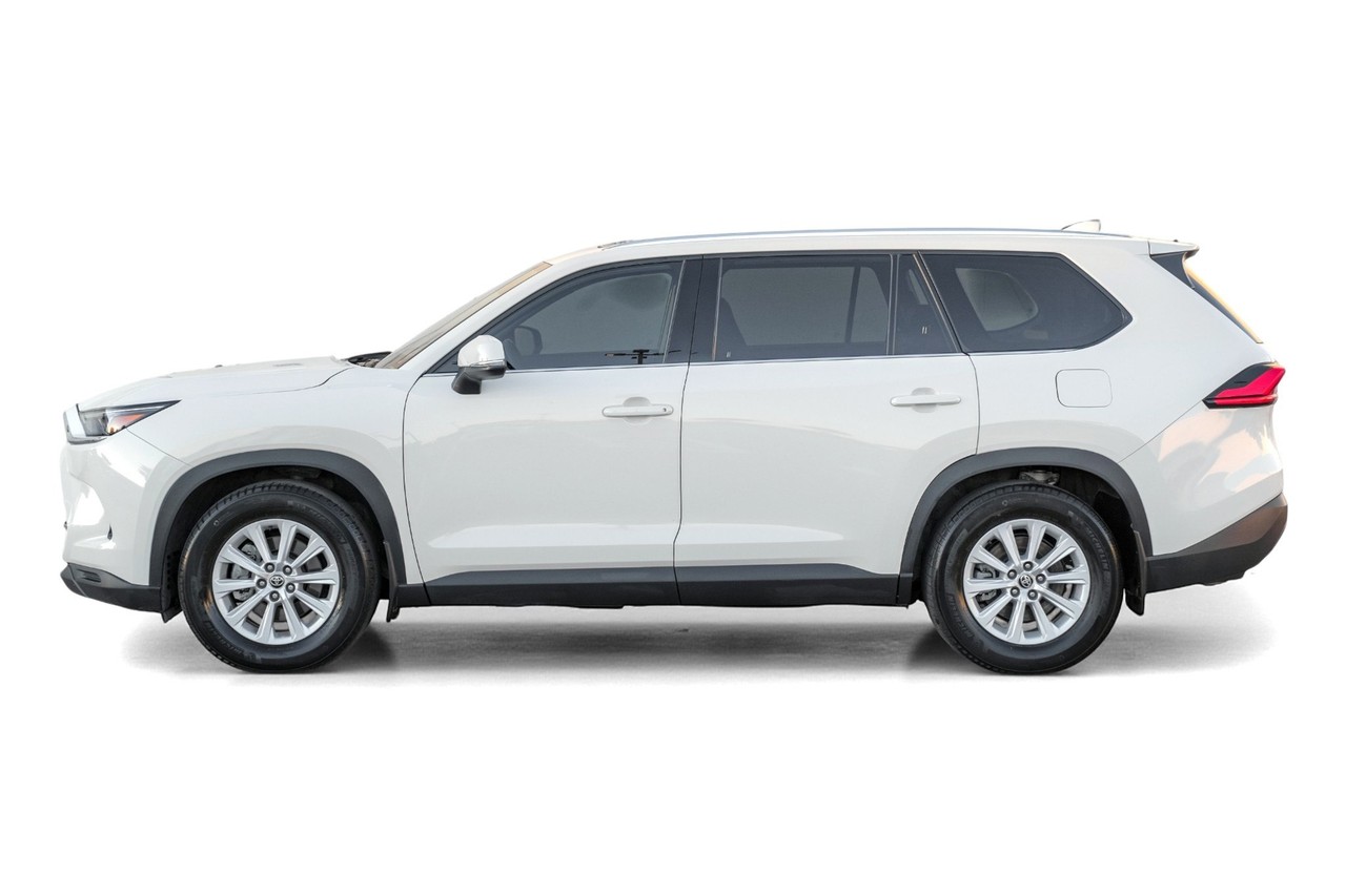 Toyota Grand Highlander Vehicle Main Gallery Image 12