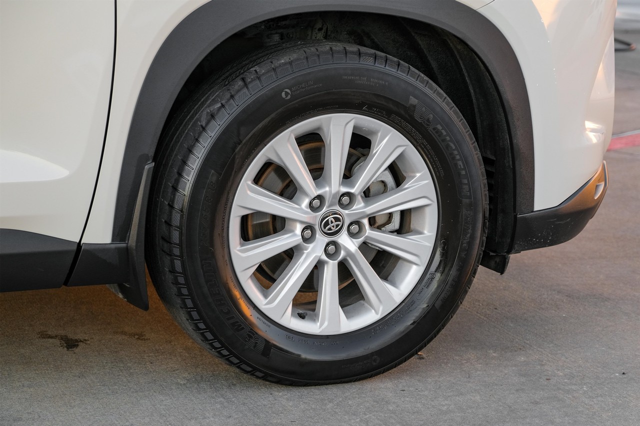 Toyota Grand Highlander Vehicle Main Gallery Image 52