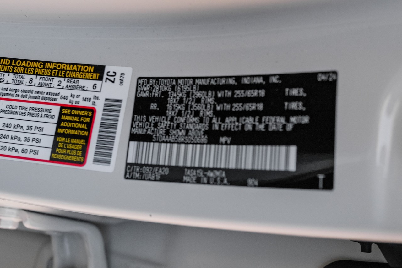 Toyota Grand Highlander Vehicle Main Gallery Image 56