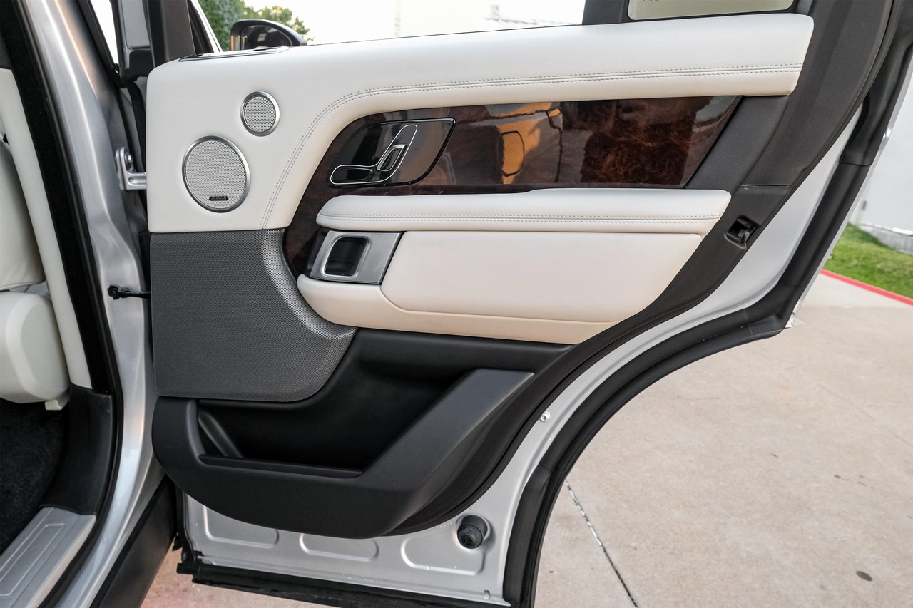 Land Rover Range Rover Vehicle Main Gallery Image 47