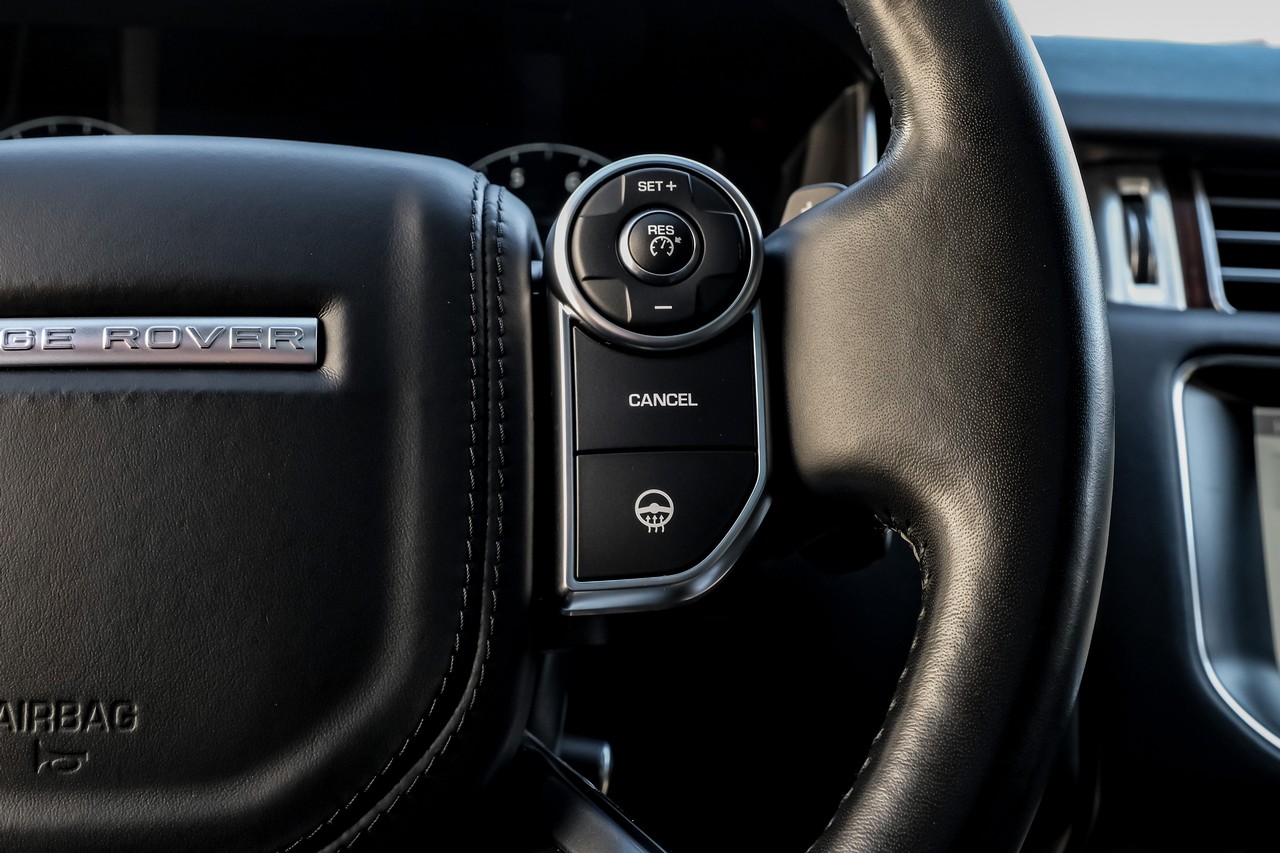 Land Rover Range Rover Vehicle Main Gallery Image 21