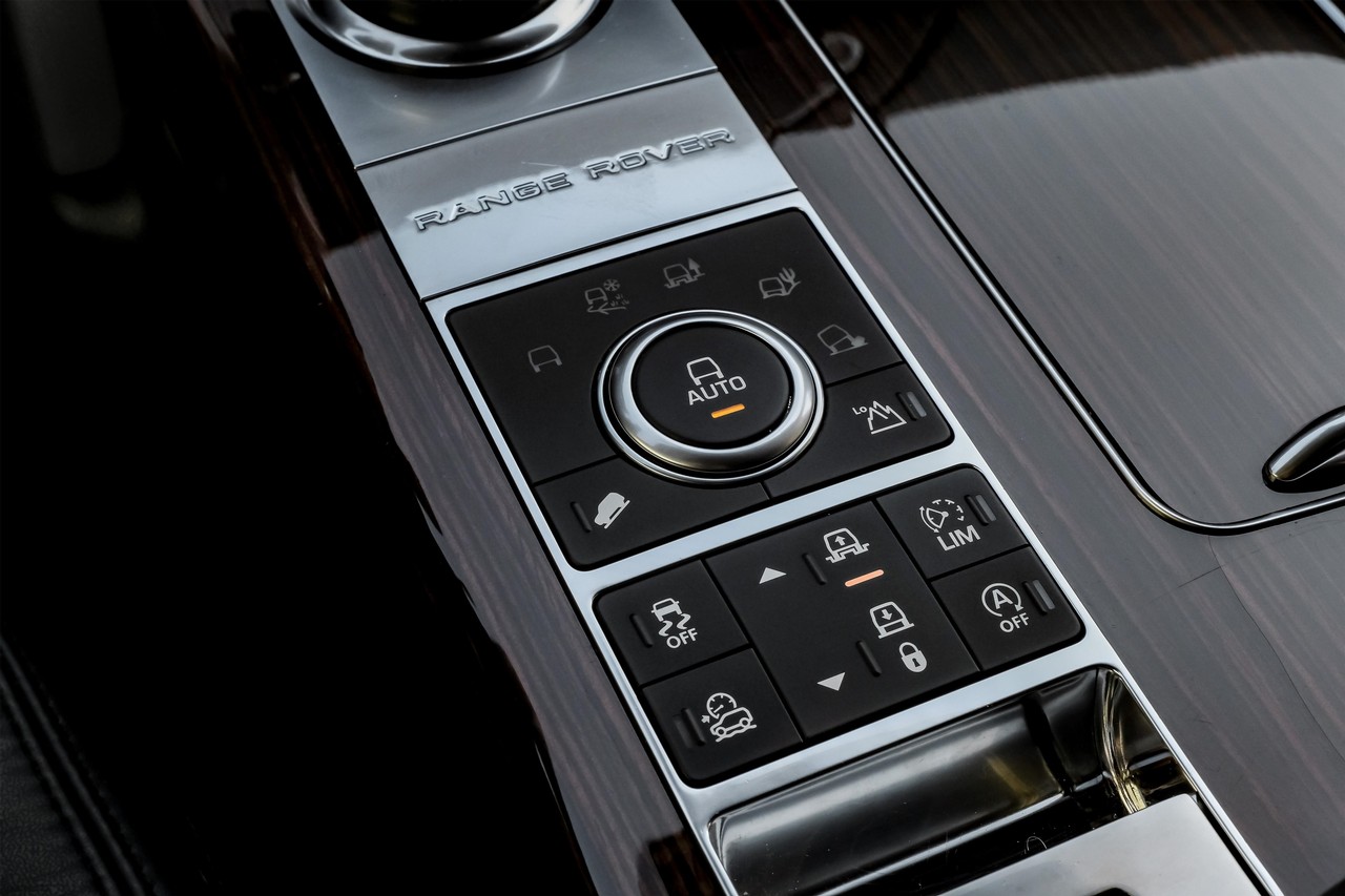 Land Rover Range Rover Vehicle Main Gallery Image 29