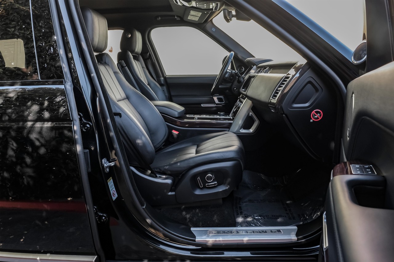 Land Rover Range Rover Vehicle Main Gallery Image 39