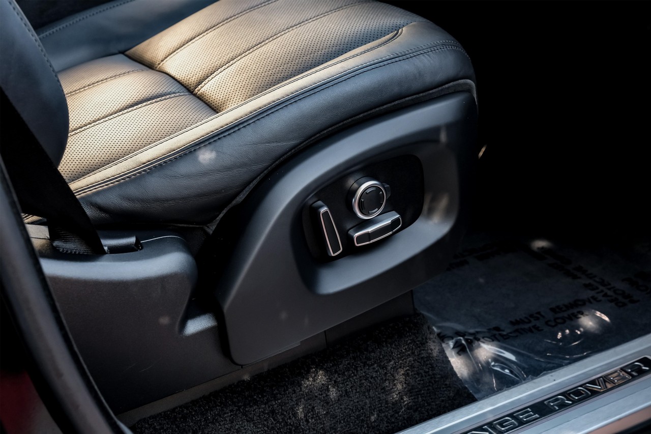 Land Rover Range Rover Vehicle Main Gallery Image 41