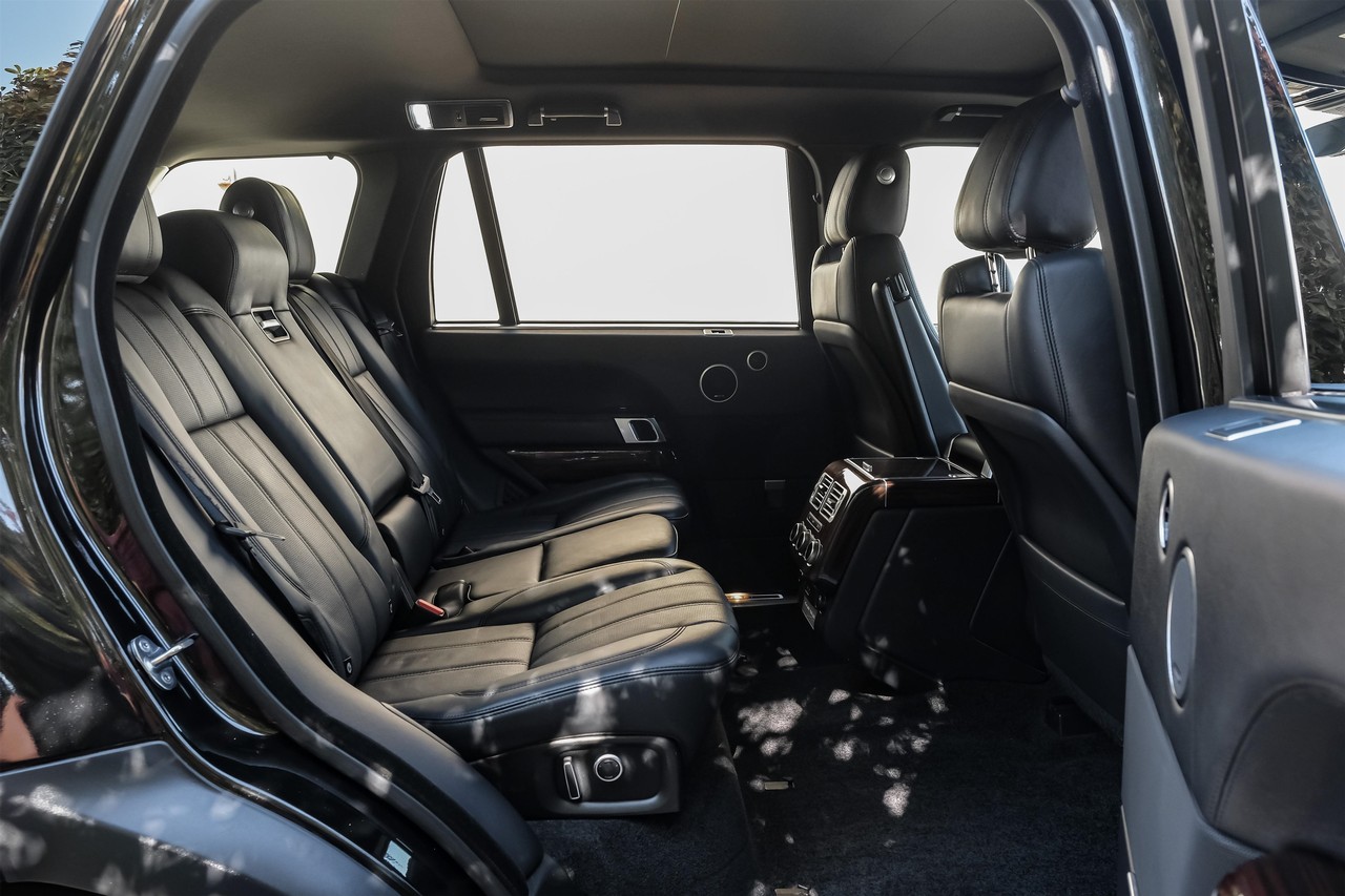 Land Rover Range Rover Vehicle Main Gallery Image 43